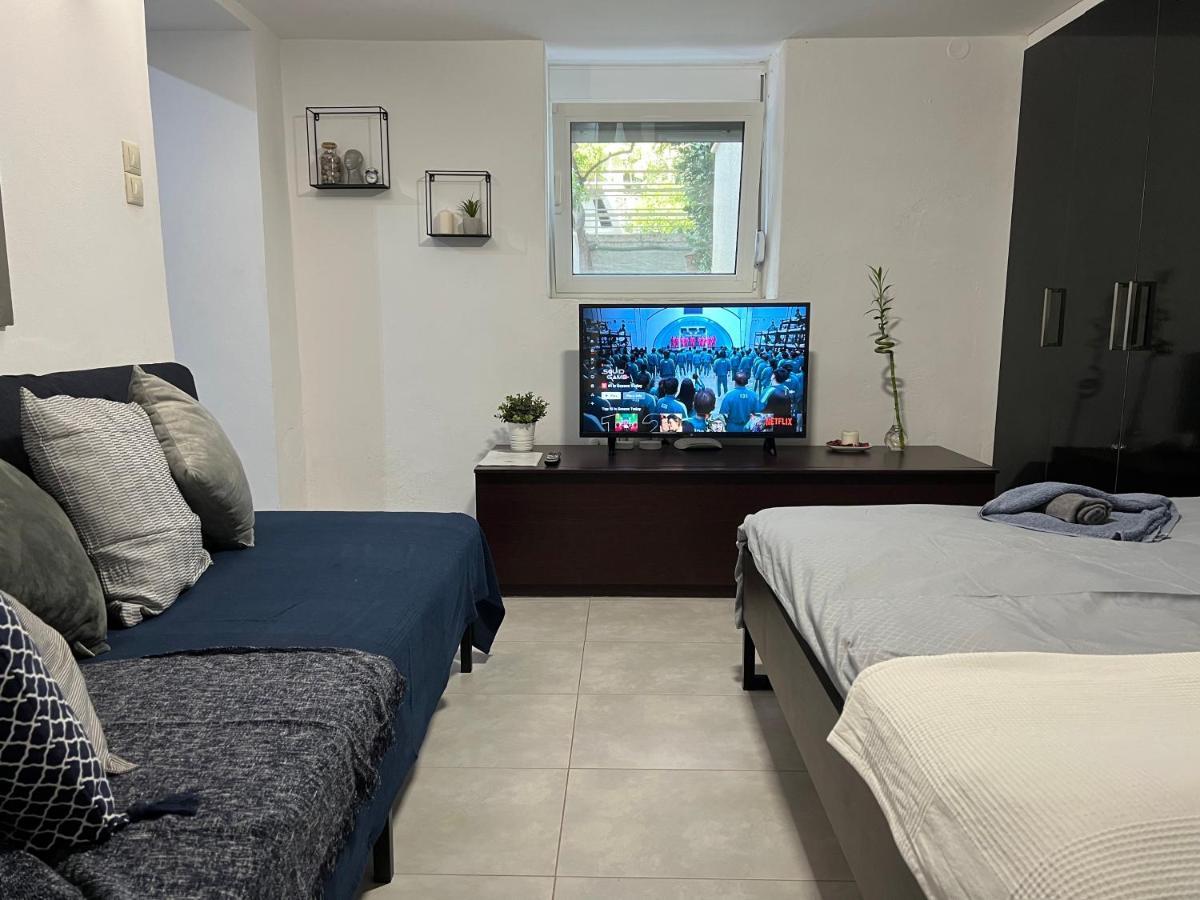 Glyfada Coast Studio Apartment Athens Exterior photo